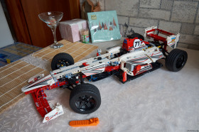 Thumbnail for «LEGO Technic 42000 Grand Prix Racer»