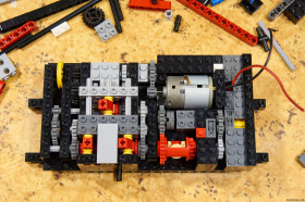 Thumbnail for «Mazda 787B из LEGO — Коробка передач 2.1»