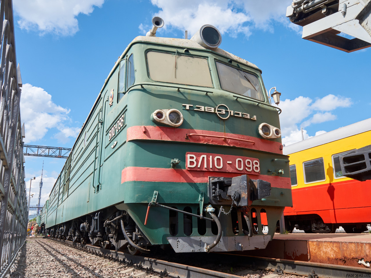 Thumbnail for «Слегка потрёпанный ВЛ10-098 в железнодорожном музее Москвы»