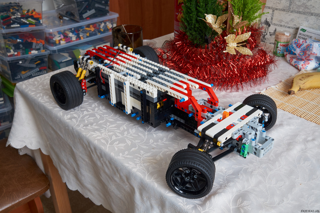 Thumbnail for «Mazda 787B из LEGO — минимальное шасси»
